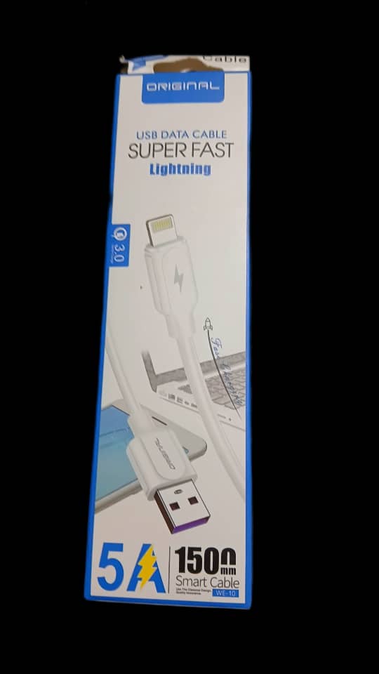 iphone  USB DATA CABLE 